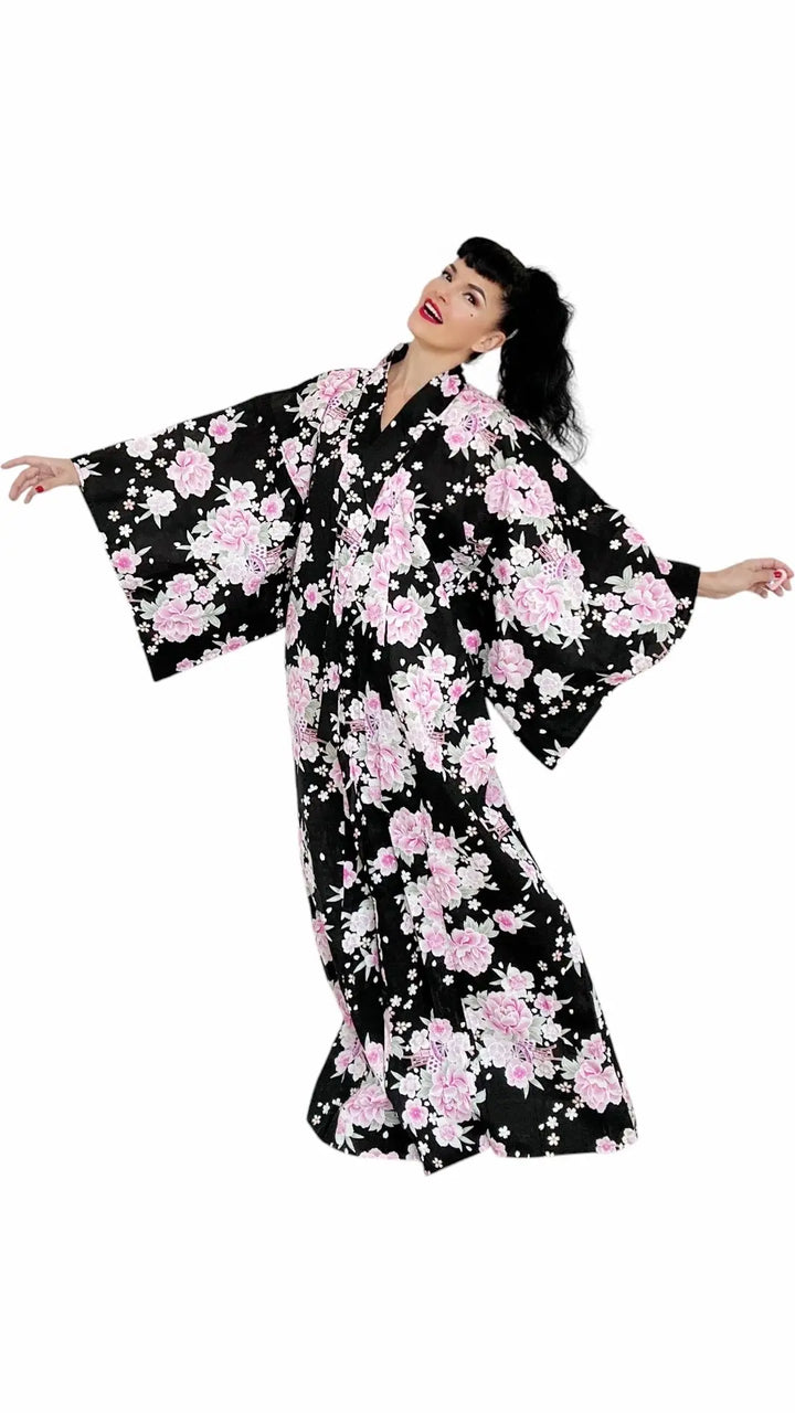 Beautiful Black and Pink Kimono Robe Vintage